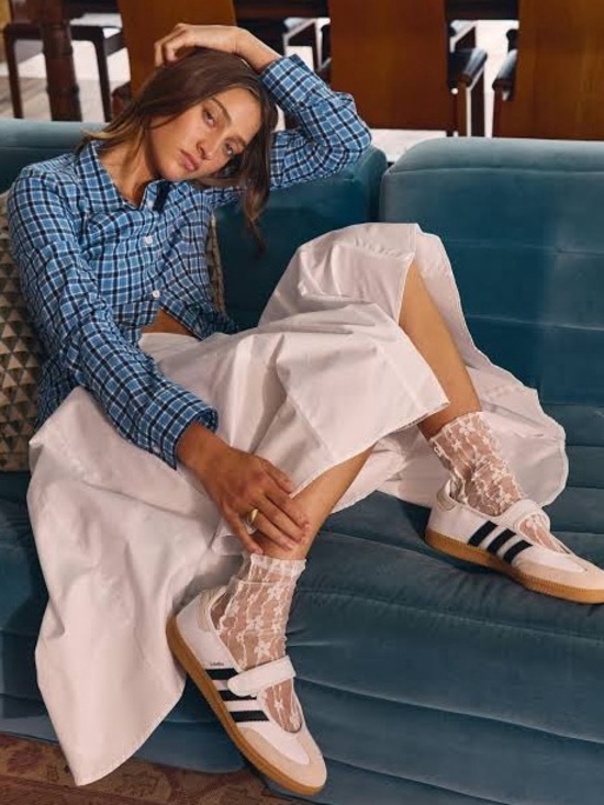 adidas Shoes - adidas Samba Jane Shoes - White Sz 8 Women’s
(Abr 026)
